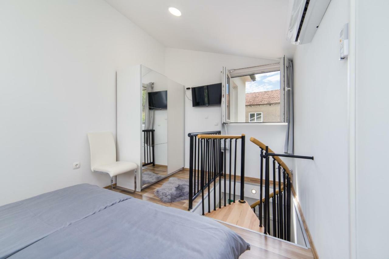 Studio Apartment Finta Rogotin Exterior photo